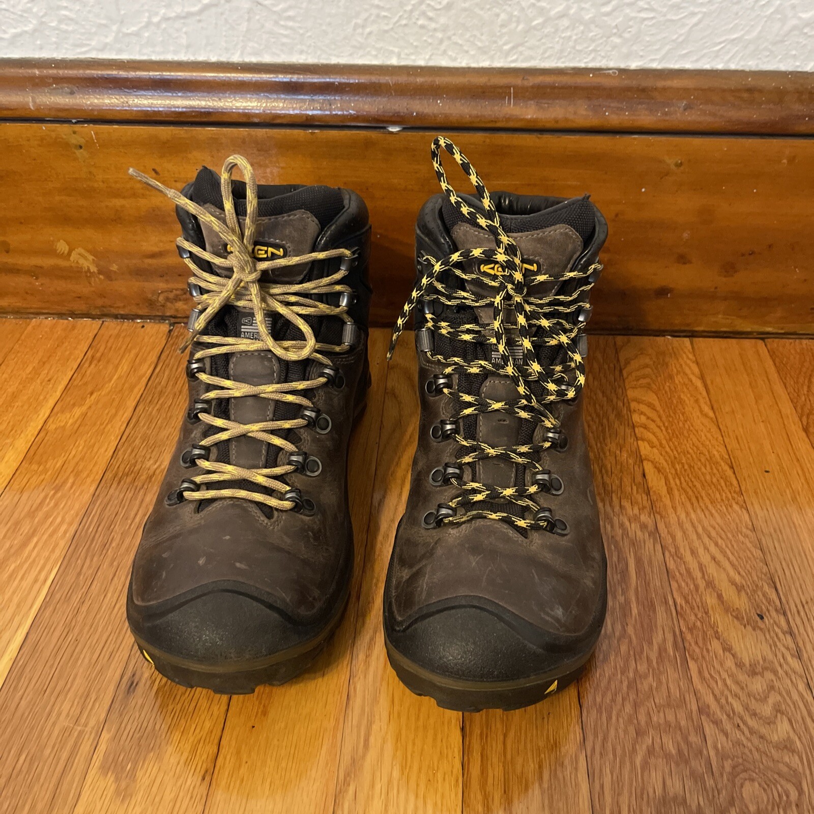 Scarpe da trekking KEEN Peak Mid impermeabili scarpe da esterno stivali da uomo taglia 10