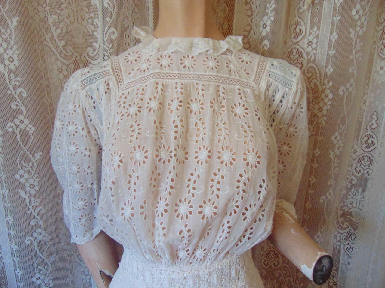 1910S EDWARDIAN FANCY WHITE EYE LET LAWN DRESS 26… - image 2