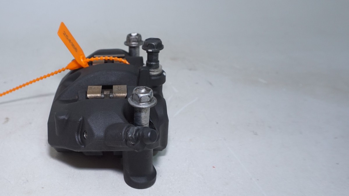 TATページ 2019 - 2023 KAWASAKI NINJA ZX6R FRONT BRAKE CALIPER LEFT SET