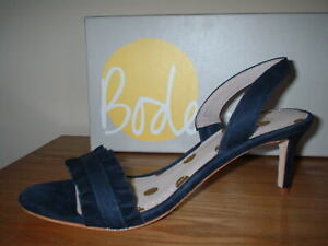 boden navy sandals