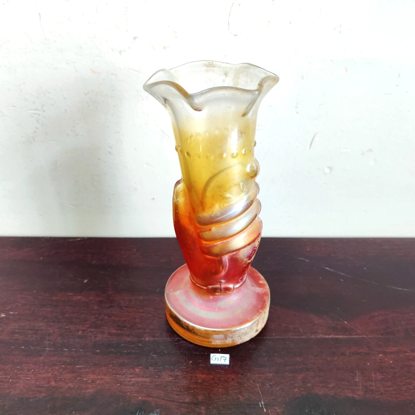 1920s Vintage Marigold Fair Glass Hand Shape Design Flower Vase GV19