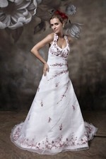 HBH Brautmode Brautkleid Neckholderkleid mit Schnürung bestickt mit Schleppe