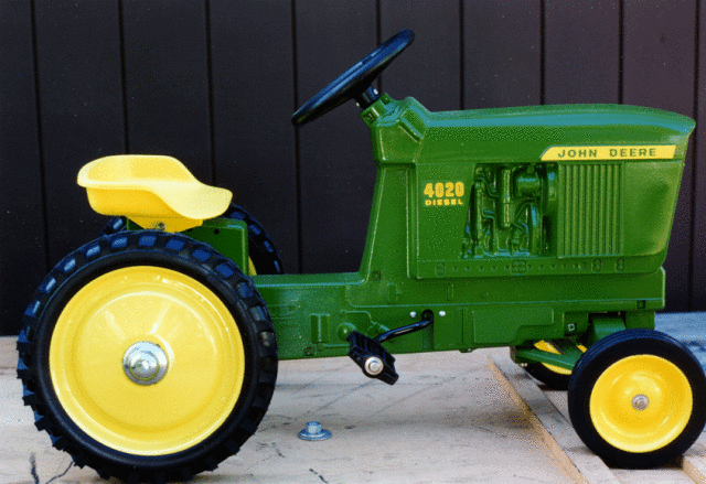 John Deere 4020 Wide davanti Diecast Pedal Tractor by ERTL Never Assembled ti renderà soddisfatto John Deere Deere Deere 4020 Wide davanti Diecast Pedal Tractor by ERTL Never Assembled nuovo stile