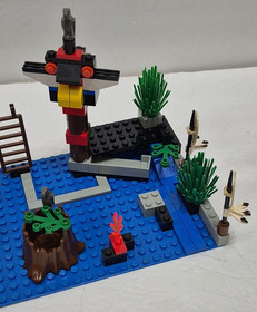 LEGO Western Indians: Boulder Cliff Canyon (6748) + Chief's Tepee (6746)  READ