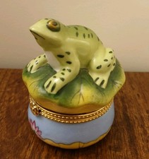 Novelty Frog on Lilypad Porcelain Trinket / Pill Box