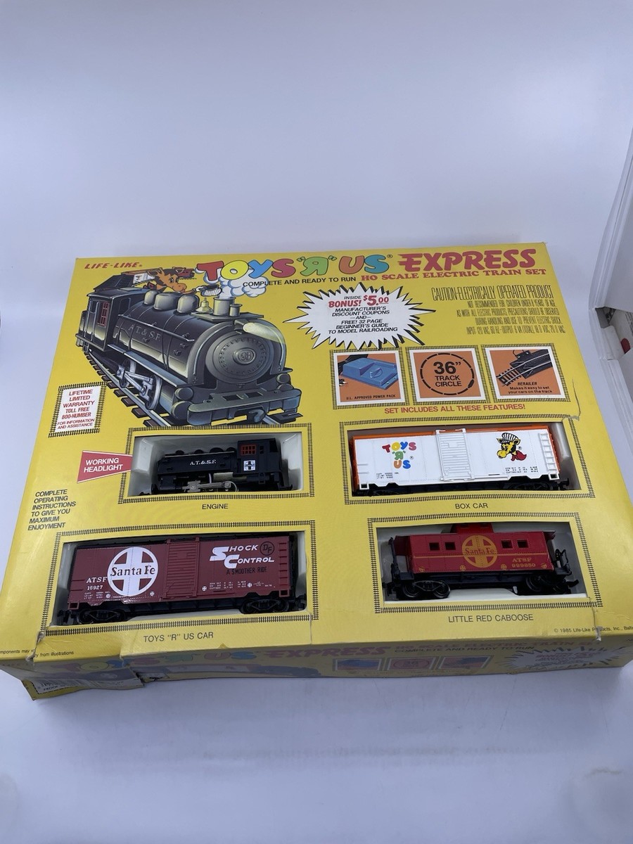 Vintage 1985 Toys “R” Us express electric train set Tested