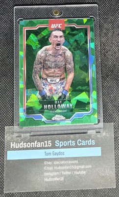 Max Holloway 2025 Topps Chrome Sapphire UFC #100 Green Refractor