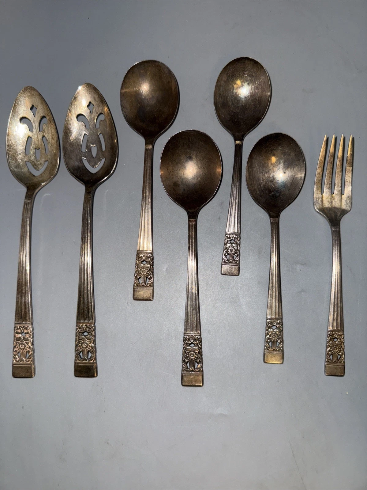 Lot Of 7 Oneida Silver Community Coronation Flatware And Serving