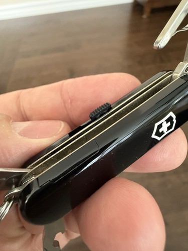 Excellent - Victorinox Midnight Manager Rambler in ONYX BLACK Scales - Picture 4 of 4