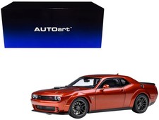 AUTOart 1:18 2022 Dodge Challenger R/T Scat Pack Widebody Sinamon Stick Orange