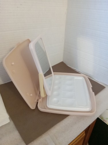 Vintage MARY KAY Travel Magnify Two Sided Mirror in Carry Case - Picture 2 of 3