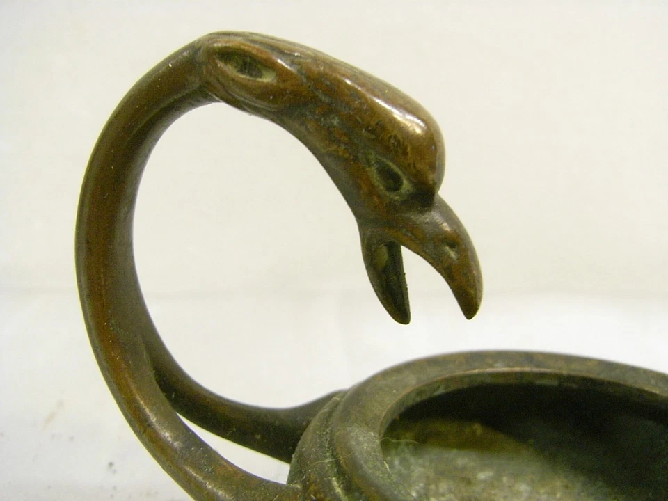 🇫🇷 F BARBEDIENNE LAMPE PETROLE HUILE ANCIEN BRONZE TETE OISEAU OIL LAMP ALADIN - Photo 2/4