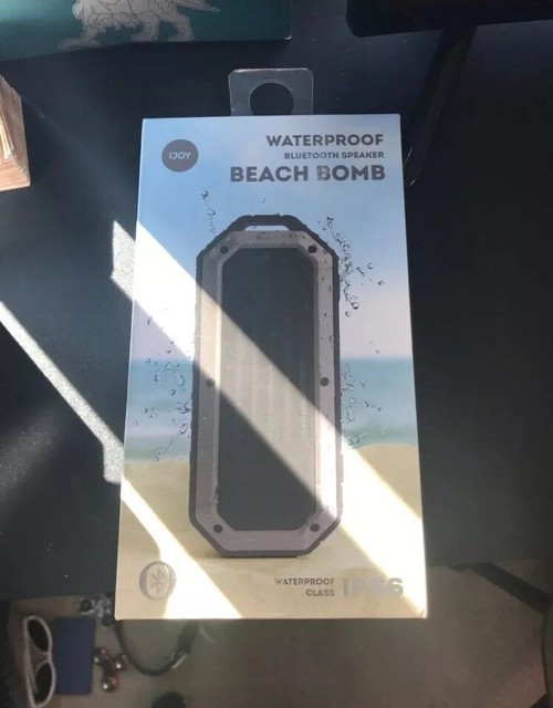 beach bomb speaker