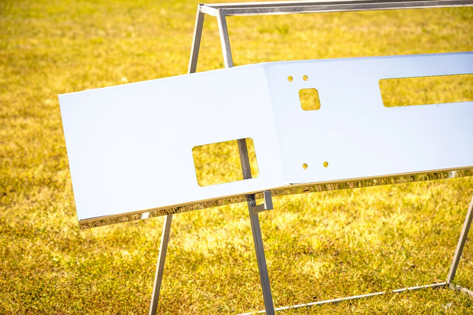 Parachoques Kenworth T800 cromado con luz antiniebla y recortes de gancho de remolque EE. UU. 1988-2003 Foto 2 de 4