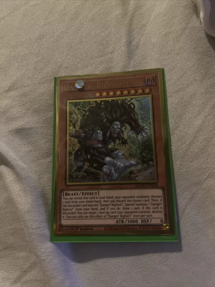 Danger! Bigfoot! (Alternate Art) - MGED-EN018 - Premium Gold Rare