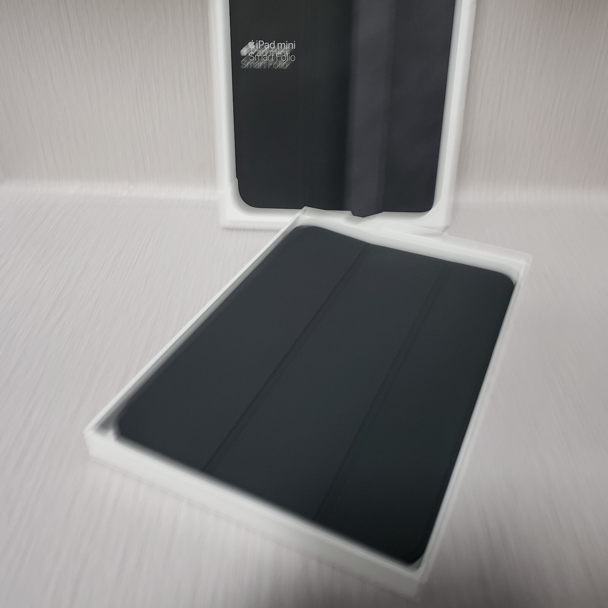 Apple Smart Folio for iPad Mini 6th Generation - Black Apple Smart Folio for iPad Mini 6th Generation - Black