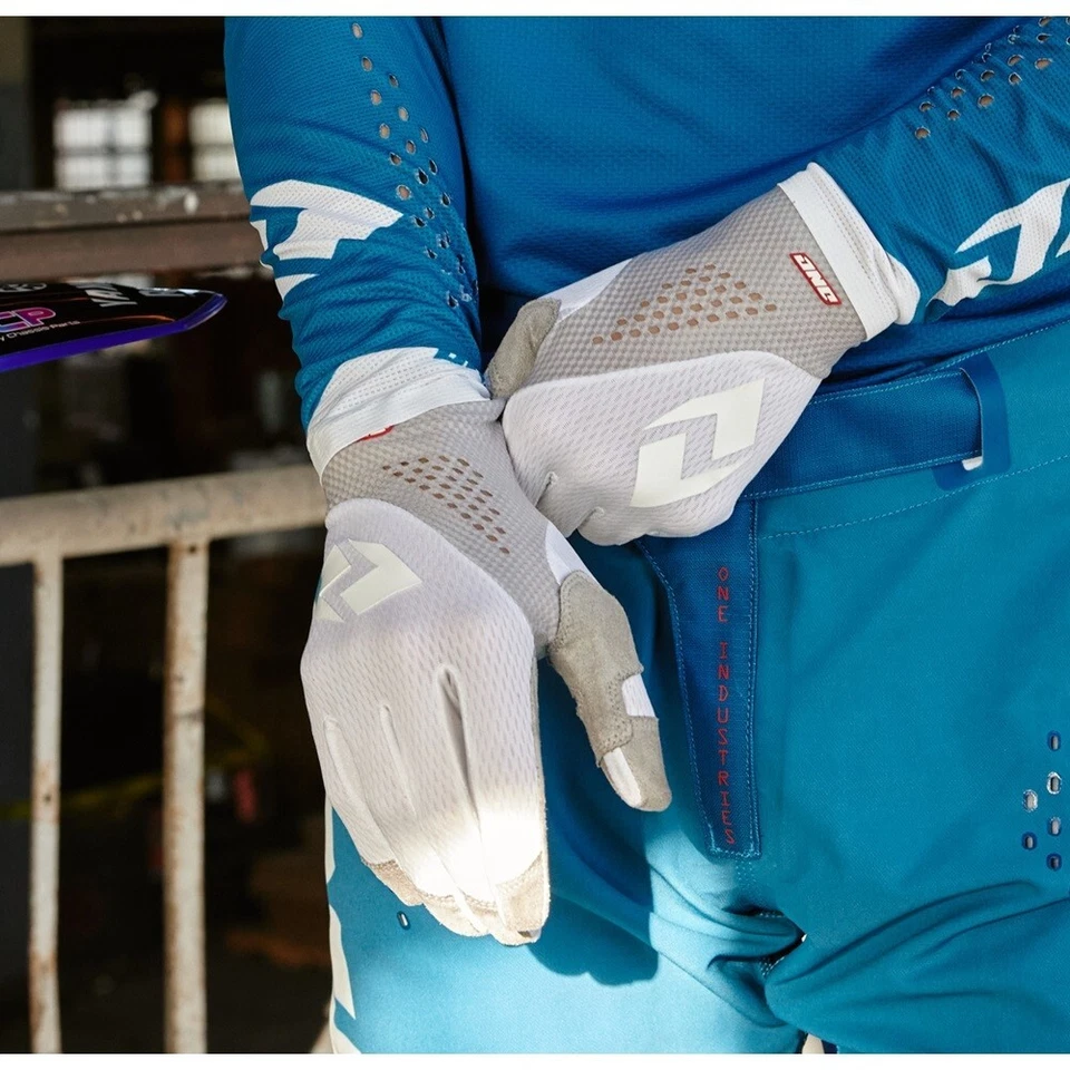 ONE Industries V197 Motocross Offroad Riding Gloves Ice White - Image 3 of 3