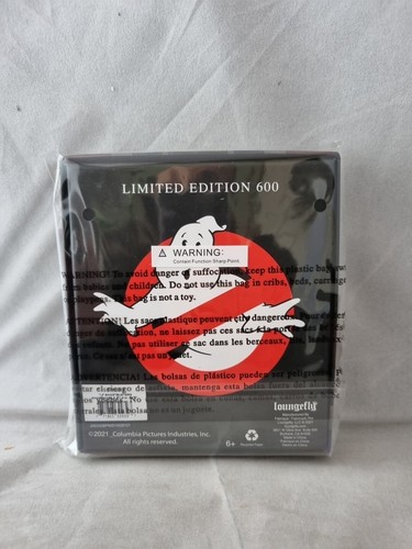 Loungefly Jumbo Pin Badge Ghostbusters Ecto-1 Glow In Dark Limited Edition 600 - Picture 3 of 3