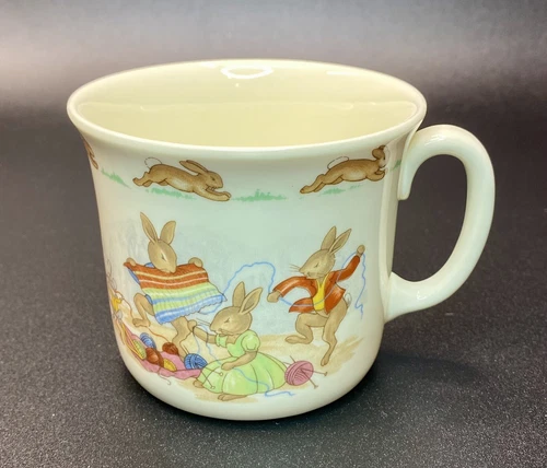 VTG Royal Doulton Bunnykins Knitting Bunnies CUP MUG Fine Bone China, England