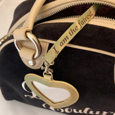 バッグ Juicy Couture brown velvet bowling bag Juicy Couture brown velvet bowling bag