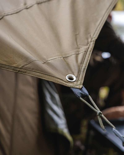 Fox Voyager Tarp / Carp Fishing Shelter - Picture 4 of 12