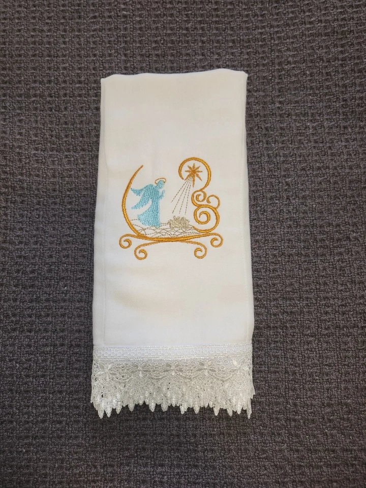 Paño bordado para eructar para bebé belén con ribete de encaje Foto 2 de 4