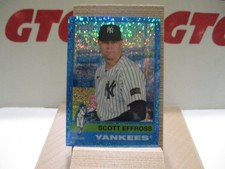 2025 Topps Heritage Baseball Scott Effross Light Blue Sparkle Card #636