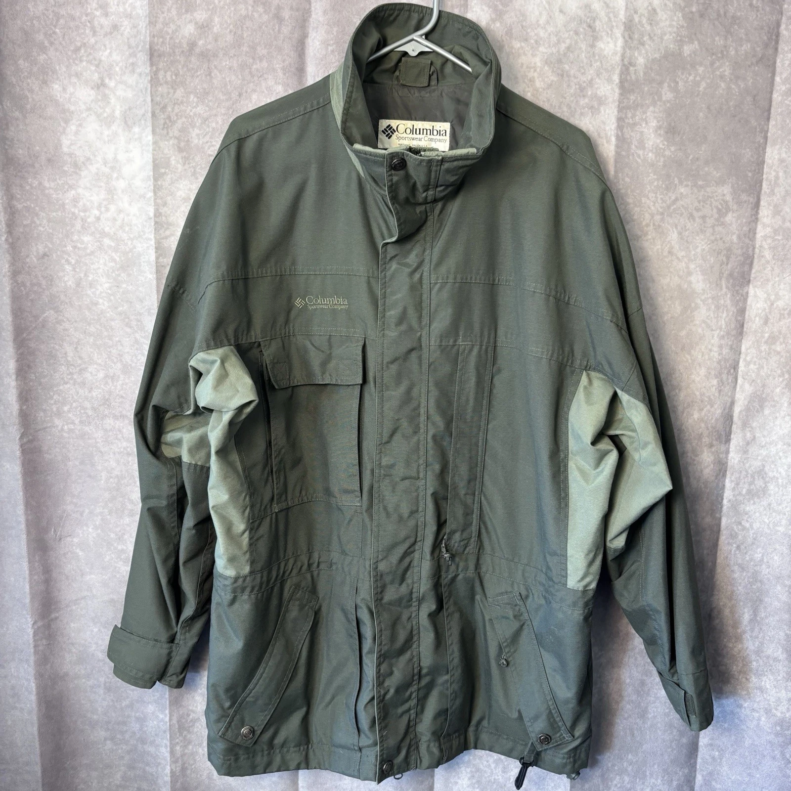 Columbia Men’s Large Olive Green Utility Camo Gorpcore Jacket
Opens in a new window or tab