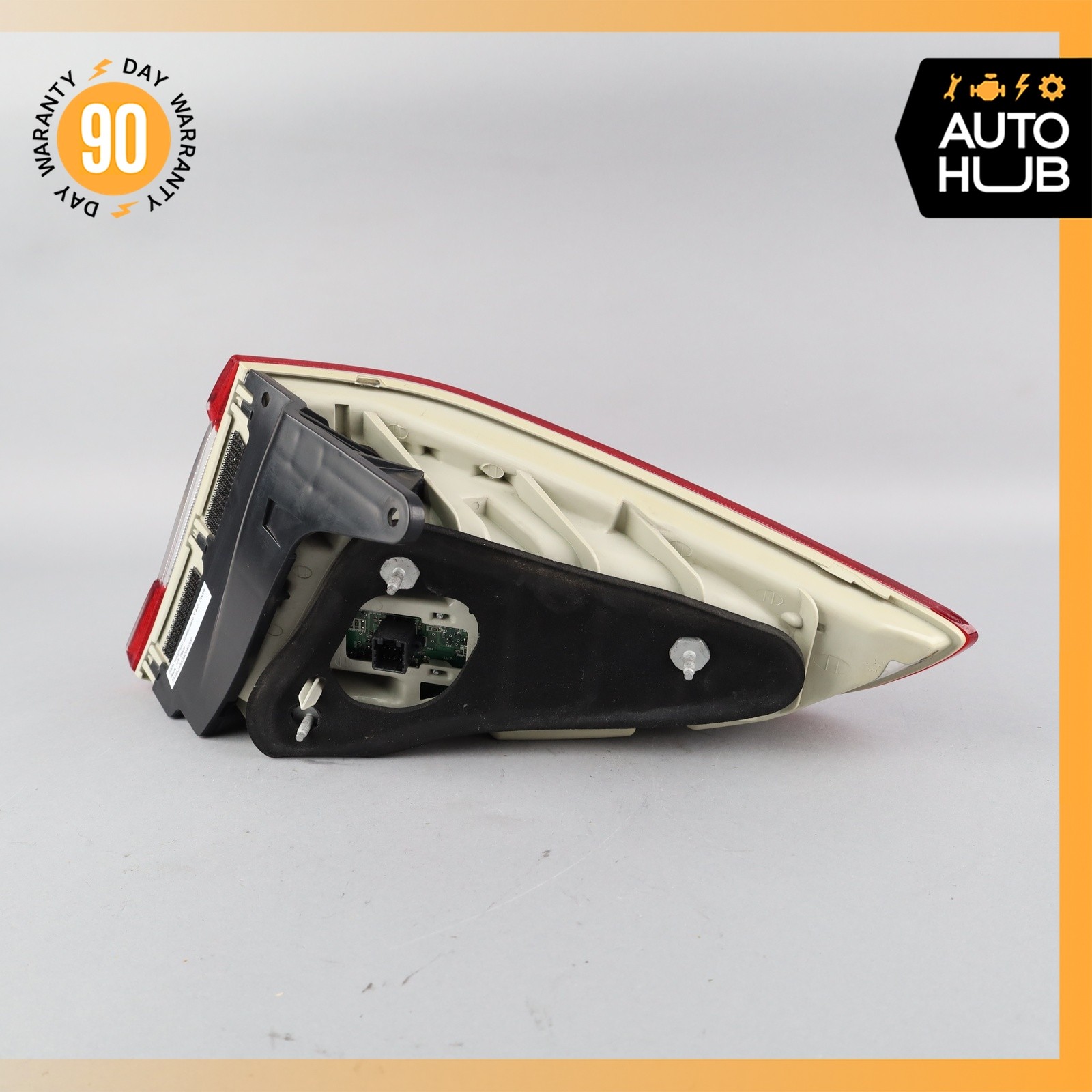 08-12 Maserati GranTurismo M145 Left Side Outer Tail Light Lamp 234379 OEM 74k