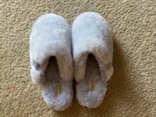 Dearfoams Fireside Comfy Slippers Light Blue  Shearling Size 9