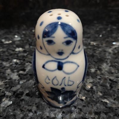 Vintage Gzhel Porcelain Salt Shaker Handmade Handpainted Made in Russia