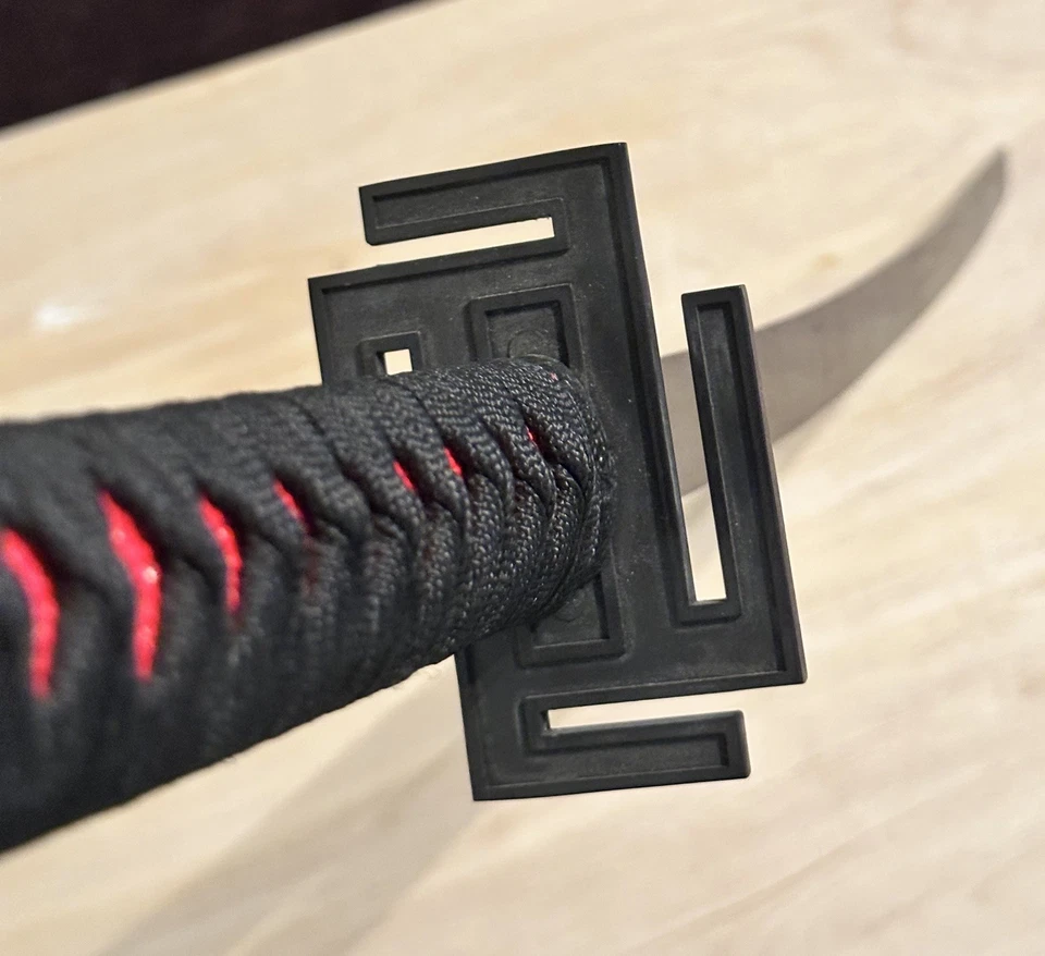 Blanqueador Ichigo Falso Bankai - Réplica de utilería de espada de metal Foto 3 de 4