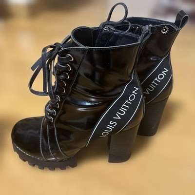 LOUIS VUITTON Patent Leather Lace-Up Chunky Heel Boots Black 22.5cm US 6 061017d