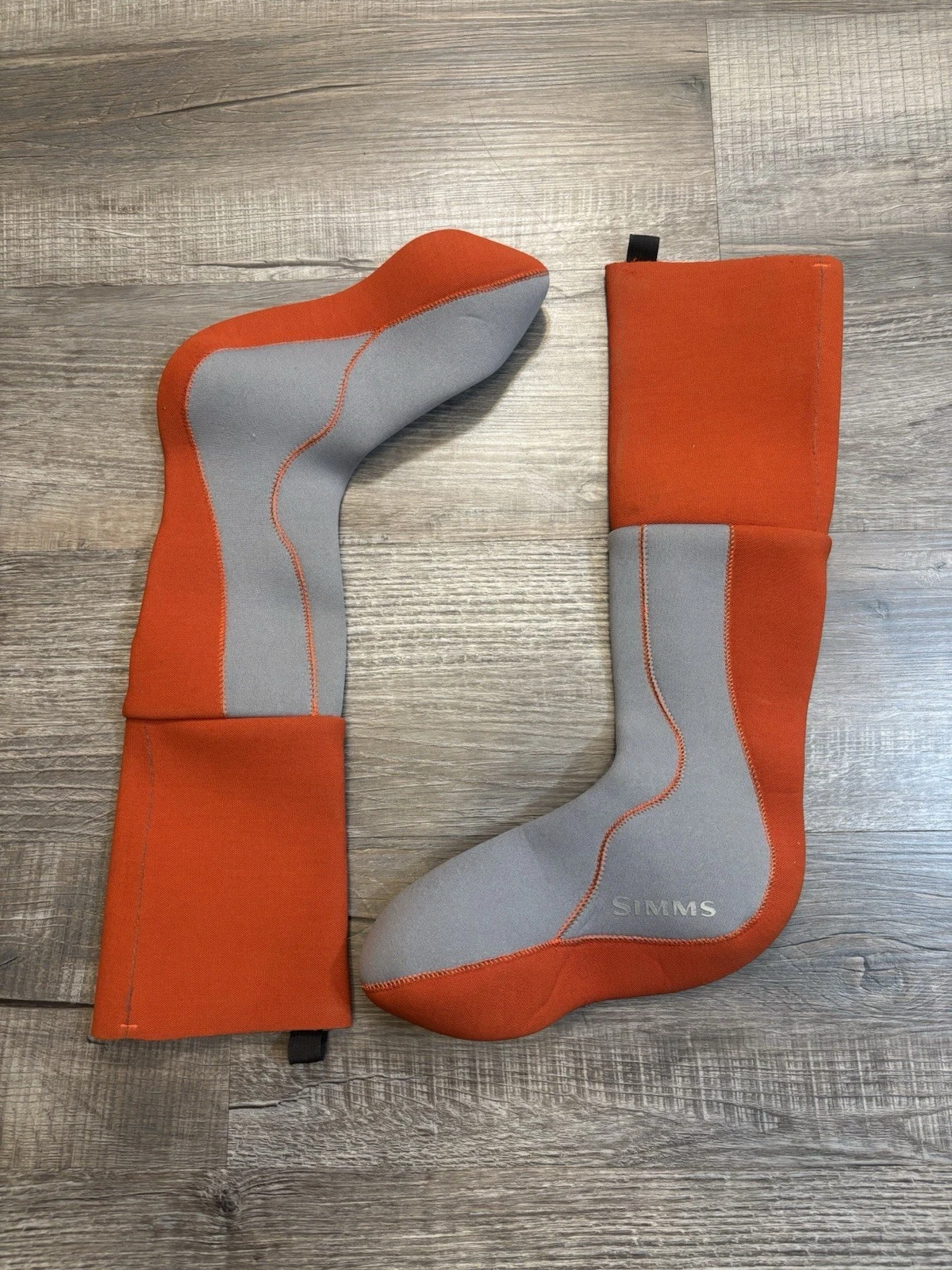 Simms Flyweight Neoprene Wading Socks Med Fly Fishing Gravel Guards
Opens in a new window or tab