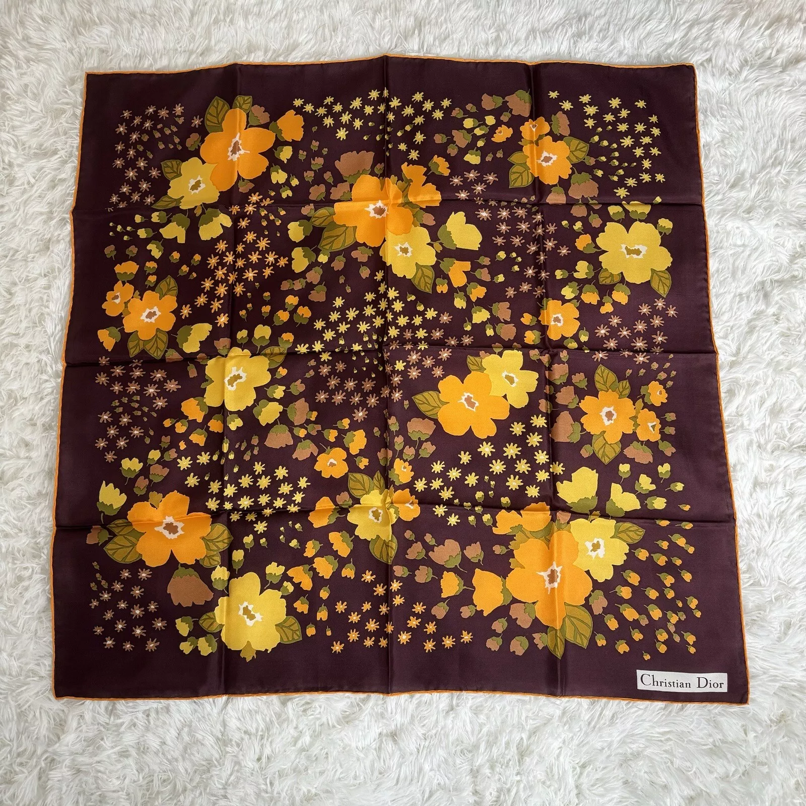 Foulard Christian Dior en soie 