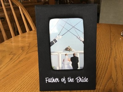 black w/white lettering father of the bride frame 3 3/8'' x 5 1/4'' for photo