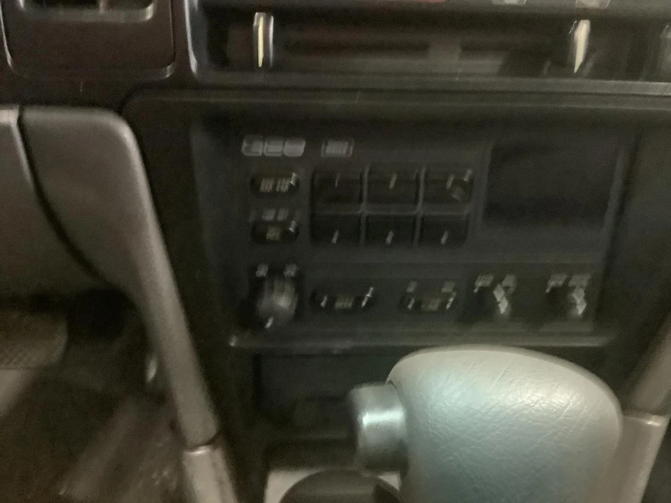 Used Front Right Door Window Regulator Front fits: 1996 Geo Metro Front Right Gr Foto 2 de 4