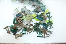 Vintage Plastic Toy Green and Tan Figures Soldier Army Men Lot Mixed Brands