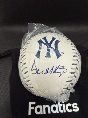 Don Mattingly Signed Official Major League Baseball Autograph Signature Yankees