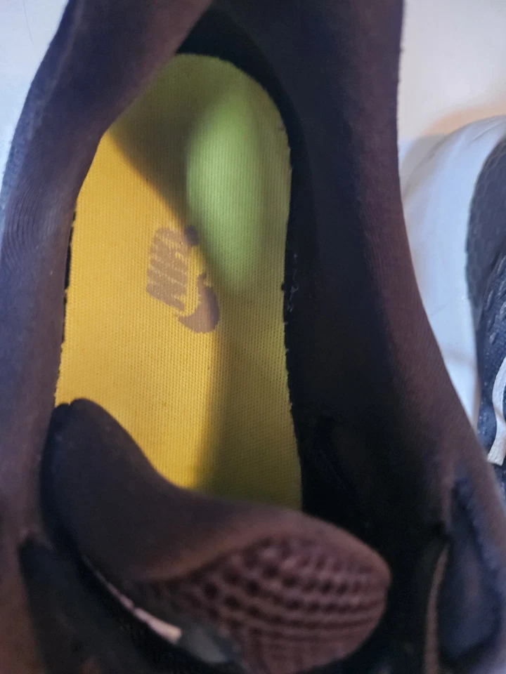 Nike? SOPORTE DINÁMICO LUNALON. Talla para hombre no aparece pero se ajusta como un 10. Foto 3 de 4