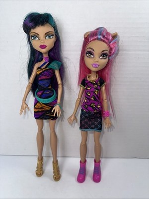 Monster High Doll Creepateria Cleo de Nile Howleen Wolf Set