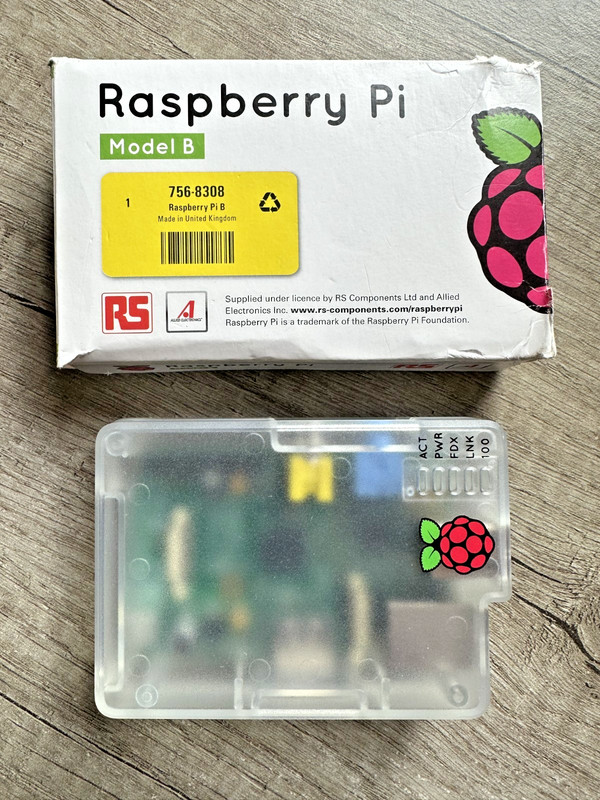 Original Raspberry Pi 1 Model B with case and packaging (New & unused) 756-8308
