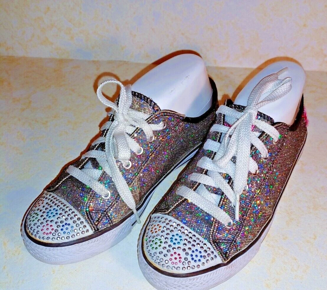 girls Sparkle sneakers size 4. Nice Shoes