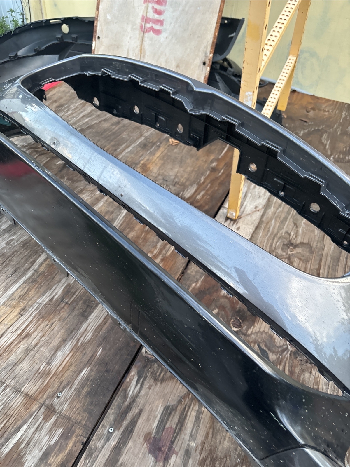 2014-2021 MASERATI QUATTROPORTE FRONT BUMPER COVER W/PARK ASSIST GRIGIO MARATEA