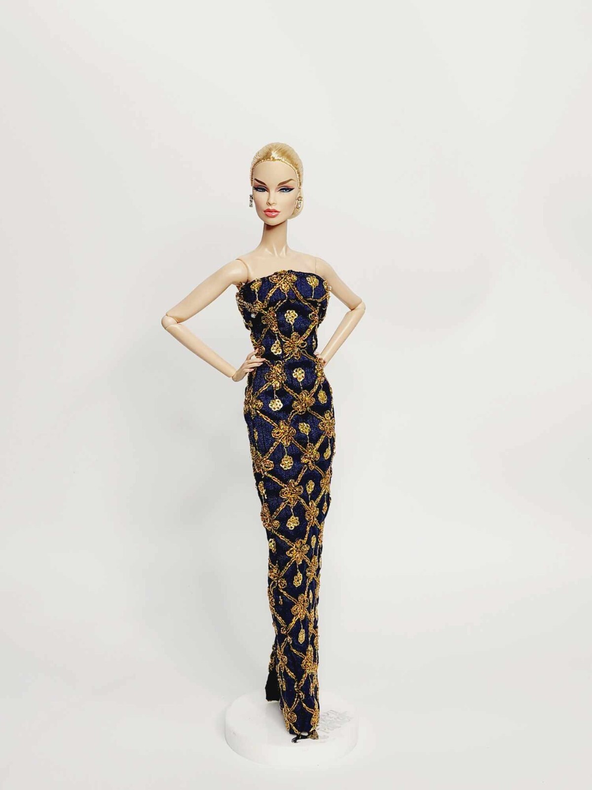 Elegant Silk Stone Gown Outfit for Royalty Barbie Dolls Fashion New33