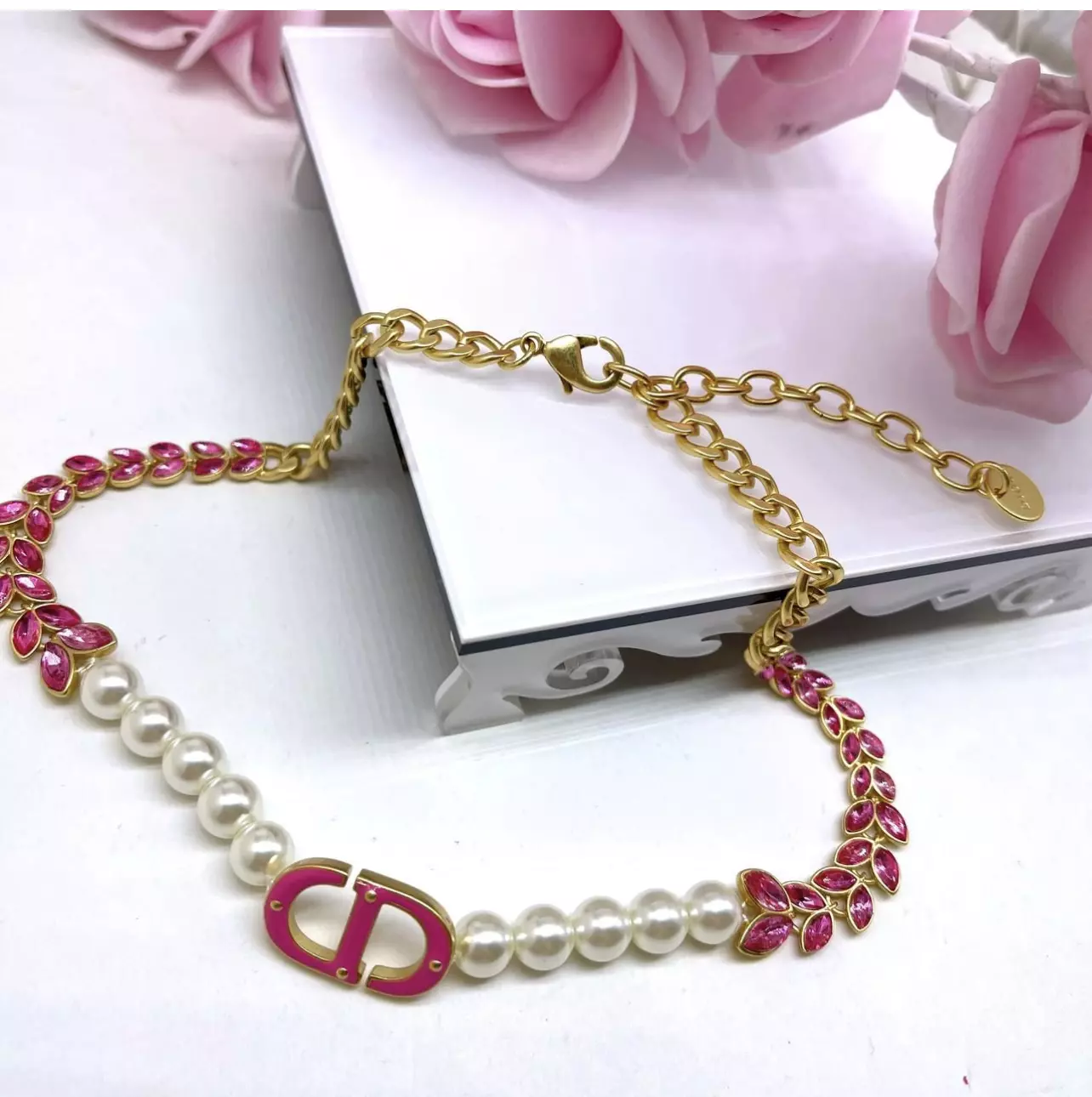 Ensemble collier boucles d'oreilles vintage Christian Dior Paris plaqué or cristal perle
