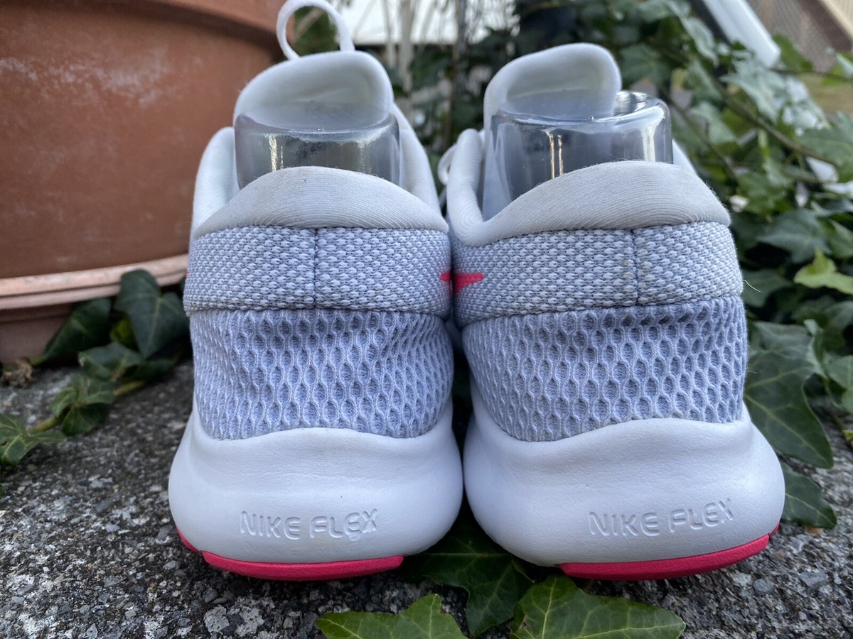 women's flex experience run 7 running sneakers from finish line