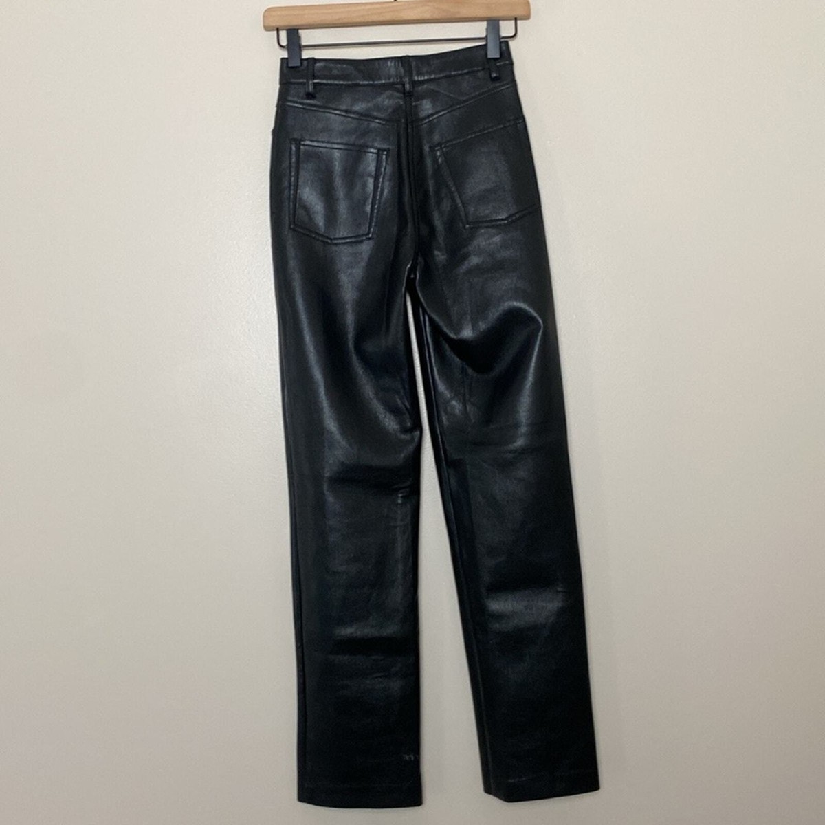 Aritzia Wilfred The Melina Pant High Rise Vegan Leather Black Size  display picture 1
