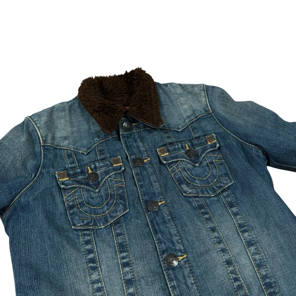 Chaqueta de mezclilla True Religion forrada de sherpa polar talla S/M (aprox) Foto 4 de 4