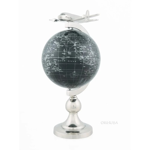 Flugzeug auf Globe mit Messingständer | Handgefertigte Kunststoffkugel mit Aluminiumflugzeug - Bild 5 von 8